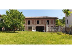 Rustico con terreno, panoramico, in vendita a Montiglio Monferrato (AT)