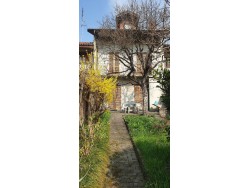 Casa con giardino in vendita a Cavagnolo (TO)